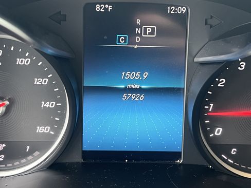 Certified 2022 Mercedes-Benz GLC 300 image 22