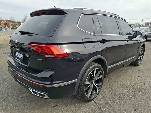 Used 2023 Volkswagen Tiguan SEL R-Line image 6