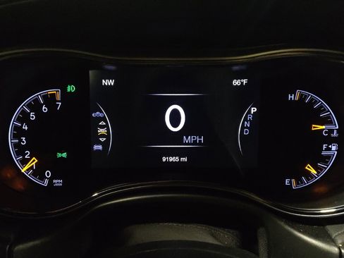 Used 2018 Jeep Grand Cherokee High Altitude image 23