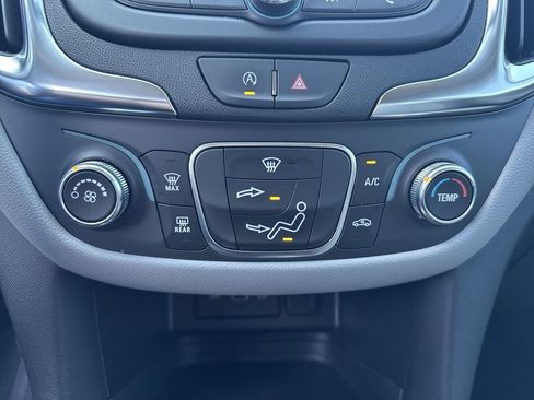 Certified 2024 Chevrolet Equinox LS w/ Driver Confidence II Package AWD/4WD image 17