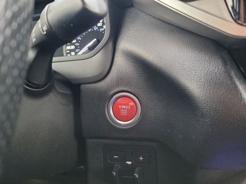 Used 2022 Toyota Tundra SR5 w/ TRD Off-Road Package image 15