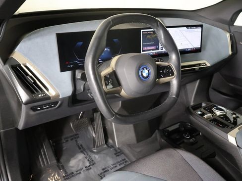 Used 2024 BMW iX xDrive50 AWD/4WD image 27