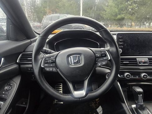 Used 2022 Honda Accord Sport image 13