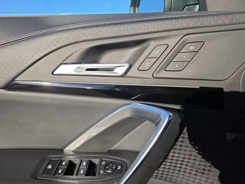 Used 2025 BMW X2 xDrive28i image 19