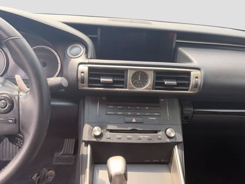 Used 2015 Lexus IS 250 RWD image 16