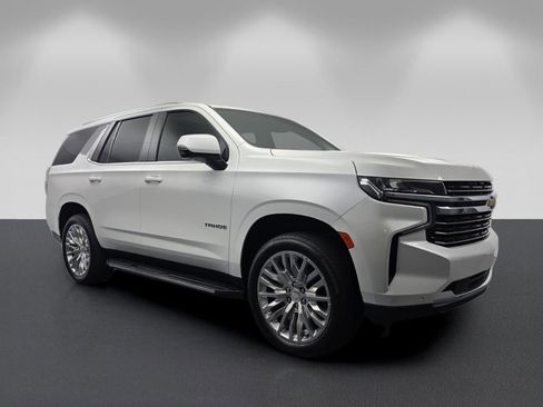 Used 2024 Chevrolet Tahoe LT w/ Luxury Package AWD/4WD image 1
