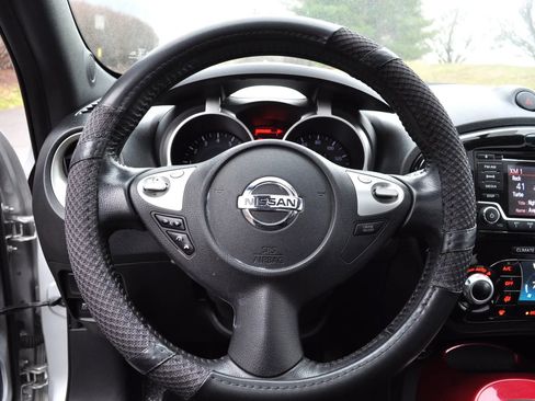 Used 2017 Nissan Juke SV image 9