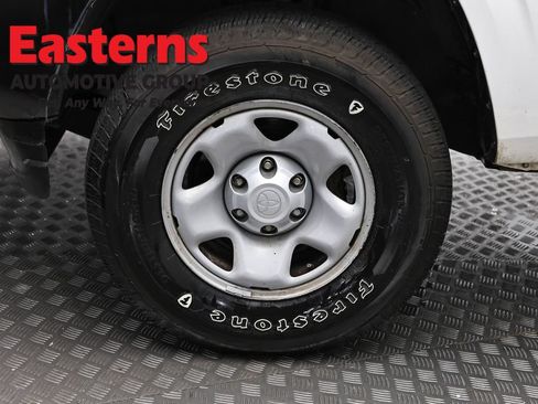 Used 2018 Toyota Tacoma SR RWD image 31