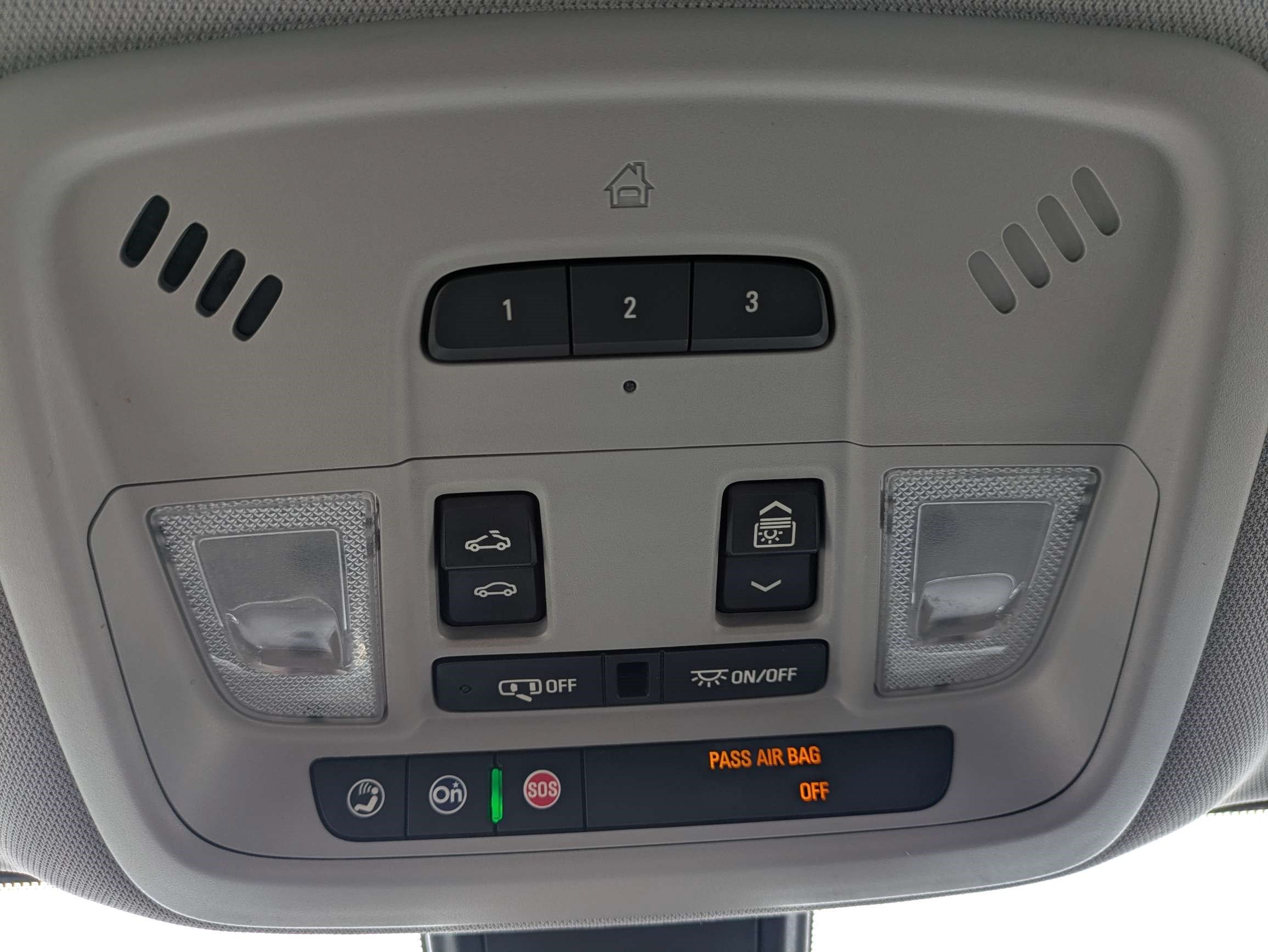 Used 2018 Chevrolet Malibu LT FWD image 29