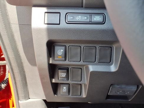 New 2026 Nissan Frontier SV image 18