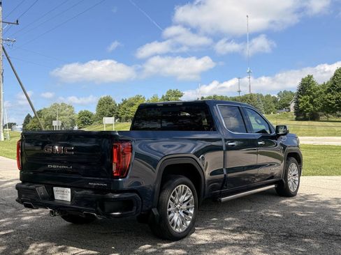 Used 2019 GMC Sierra 1500 Denali w/ Denali Ultimate Package AWD/4WD image 7