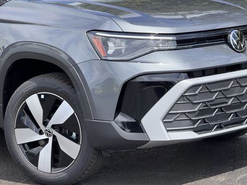 New 2025 Volkswagen Taos S image 17