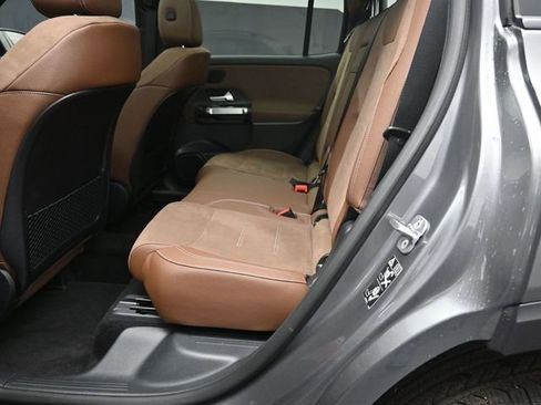 New 2026 Mercedes-Benz GLB 250 image 21