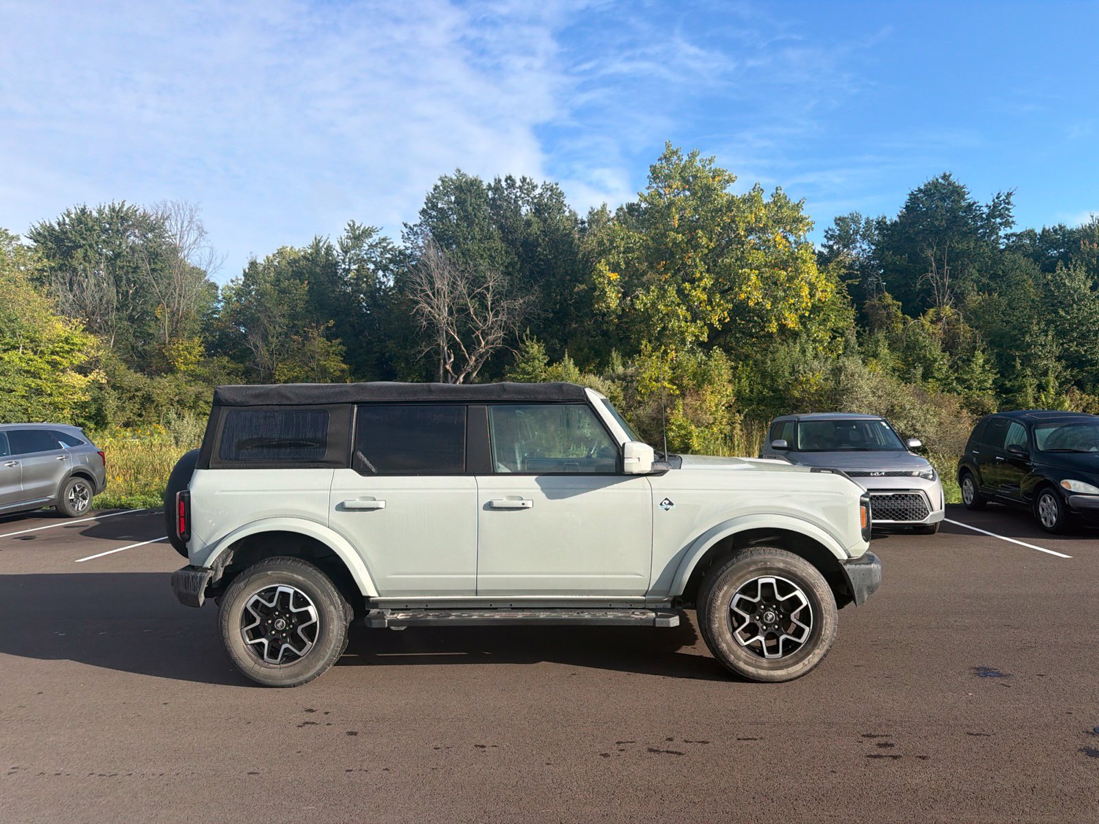 Used 2021 Ford Bronco Outer Banks AWD/4WD image 4