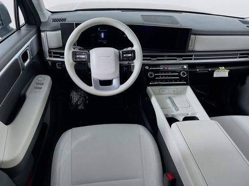Certified 2025 Hyundai Santa Fe SE image 19