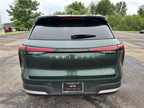 Certified 2026 INFINITI QX60 Luxe w/ Cargo Package AWD/4WD image 6