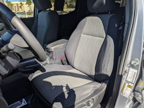 Used 2020 Toyota Tacoma SR5 image 11