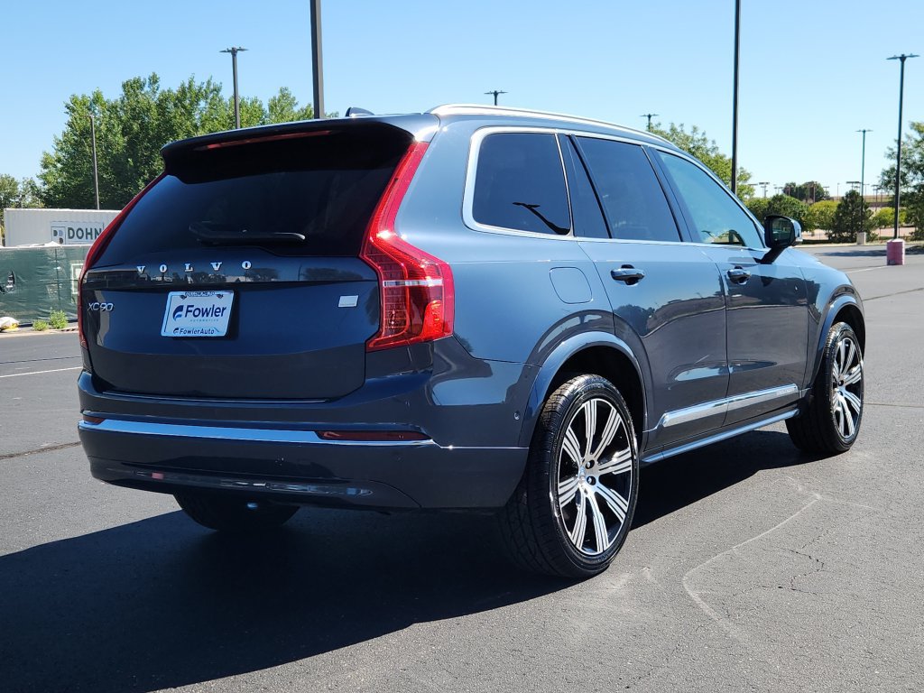Used 2023 Volvo XC90 T8 Ultimate AWD/4WD image 3