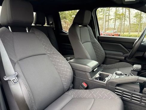 Used 2025 Toyota Tacoma SR5 image 27