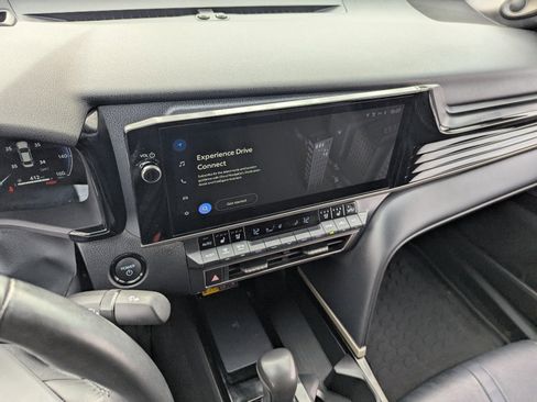 Used 2025 Toyota Camry XSE image 26