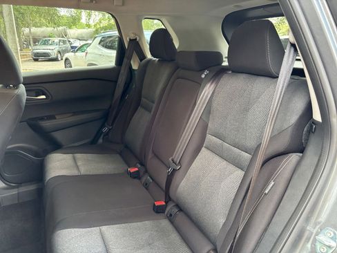 Used 2025 Nissan Rogue SV FWD image 39