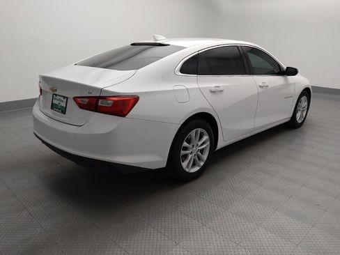 Used 2018 Chevrolet Malibu LT FWD image 10