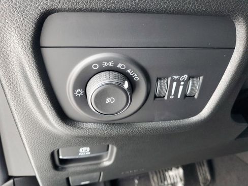 New 2025 Jeep Grand Cherokee L Limited AWD/4WD image 12
