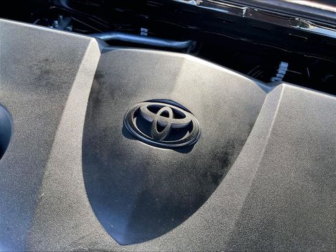 Used 2022 Toyota Camry SE w/ Convenience Package image 33