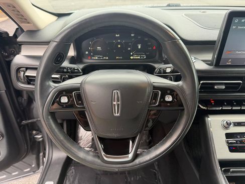 Used 2022 Lincoln Aviator 2WD image 31