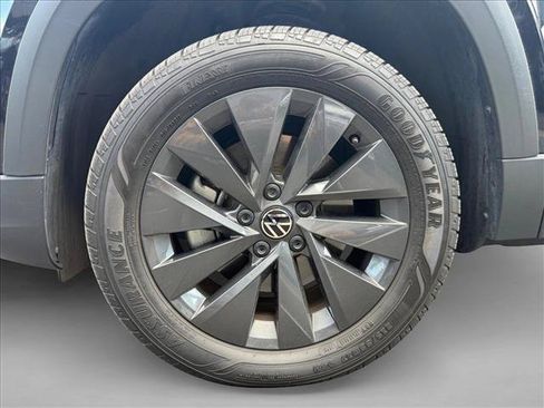 Used 2023 Volkswagen Taos S FWD image 15