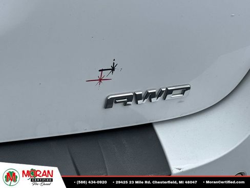 Used 2015 GMC Terrain SLE w/ Safety Package AWD/4WD image 8