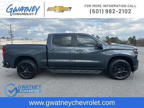 Used 2022 Chevrolet Silverado 1500 RST w/ LPO, Blackout Package image 4