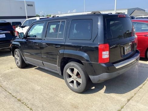 Used 2016 Jeep Patriot High Altitude FWD image 11