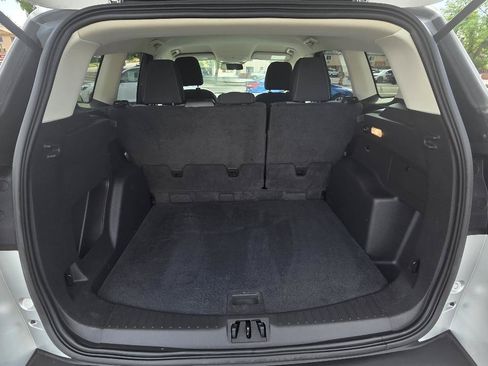Used 2017 Ford Escape SE AWD/4WD image 20