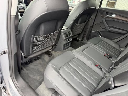 Used 2023 Audi Q5 2.0T Premium w/ Convenience Package AWD/4WD image 19
