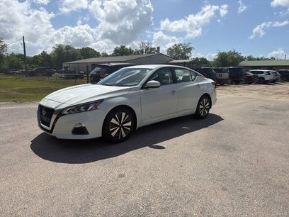 Used 2022 Nissan Altima 2.5 SV