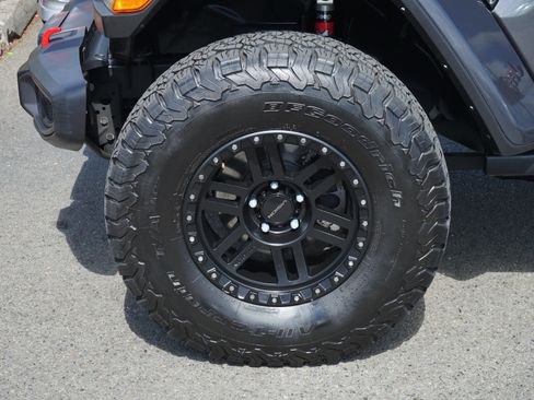Used 2022 Jeep Gladiator Rubicon w/ LED Lighting Group AWD/4WD image 25