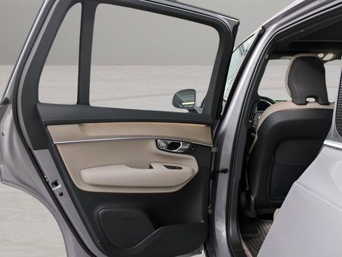 New 2026 Volvo XC90 B6 Plus w/ Protection Package Premier image 28