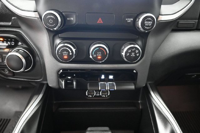 Used 2022 RAM 1500 Big Horn AWD/4WD image 19