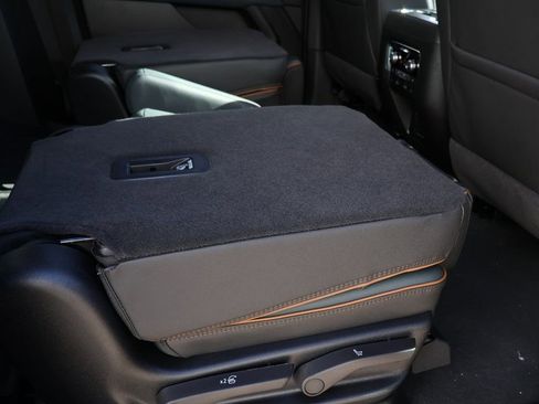 New 2026 GMC Yukon XL AT4 w/ AT4 Premium Plus Package AWD/4WD image 14
