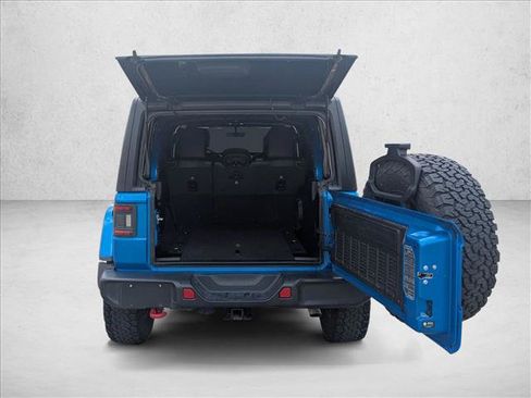 Used 2022 Jeep Wrangler Unlimited Rubicon AWD/4WD image 7