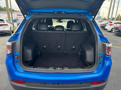 Used 2023 Jeep Compass Latitude AWD/4WD image 37