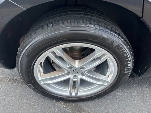 Used 2020 Porsche Macan AWD/4WD image 14