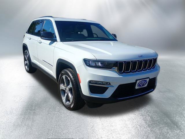 Used 2023 Jeep Grand Cherokee Limited AWD/4WD image 8