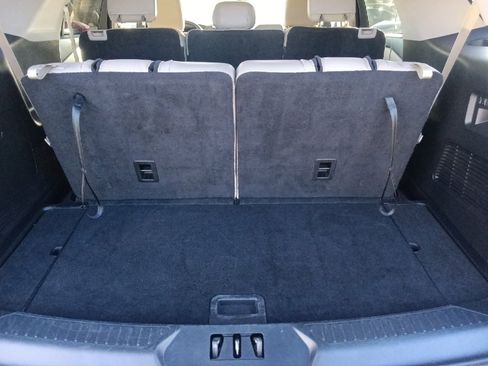 Used 2023 Ford Explorer XLT w/ Equipment Group 202A image 31