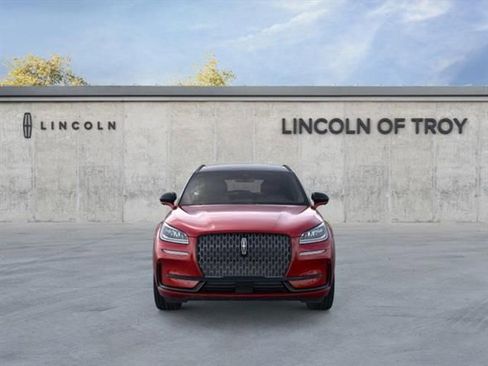 New 2026 Lincoln Corsair Premiere image 6