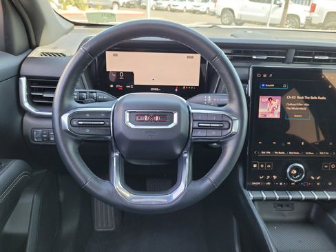 Used 2025 GMC Terrain Elevation AWD/4WD image 16
