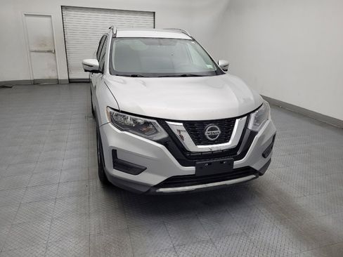 Used 2018 Nissan Rogue SV w/ Premium Package AWD/4WD image 14