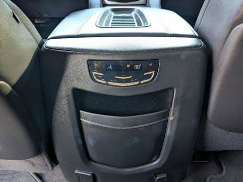 Used 2020 Cadillac Escalade Luxury w/ Escalade Sport Edition image 17