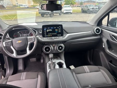 Used 2024 Chevrolet Blazer LT w/ Convenience Package FWD image 29